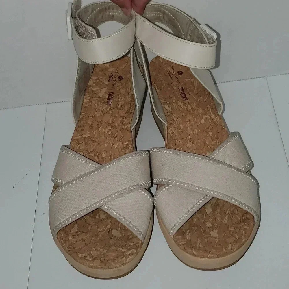 Clarks women’s wedges cloudstepper size 10